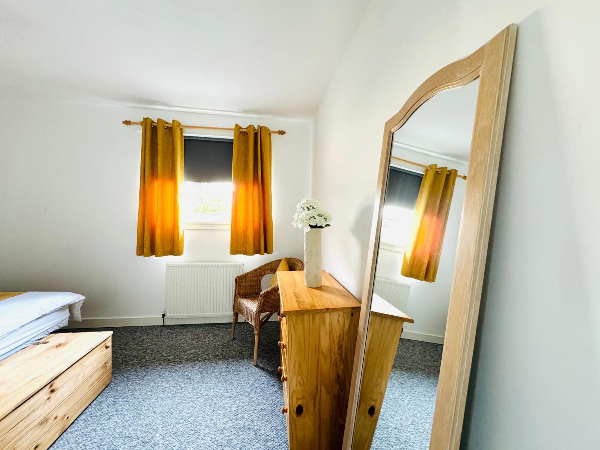 Tillicoultry Jupiter Apartment - Scotland Holiday Let Exterior foto